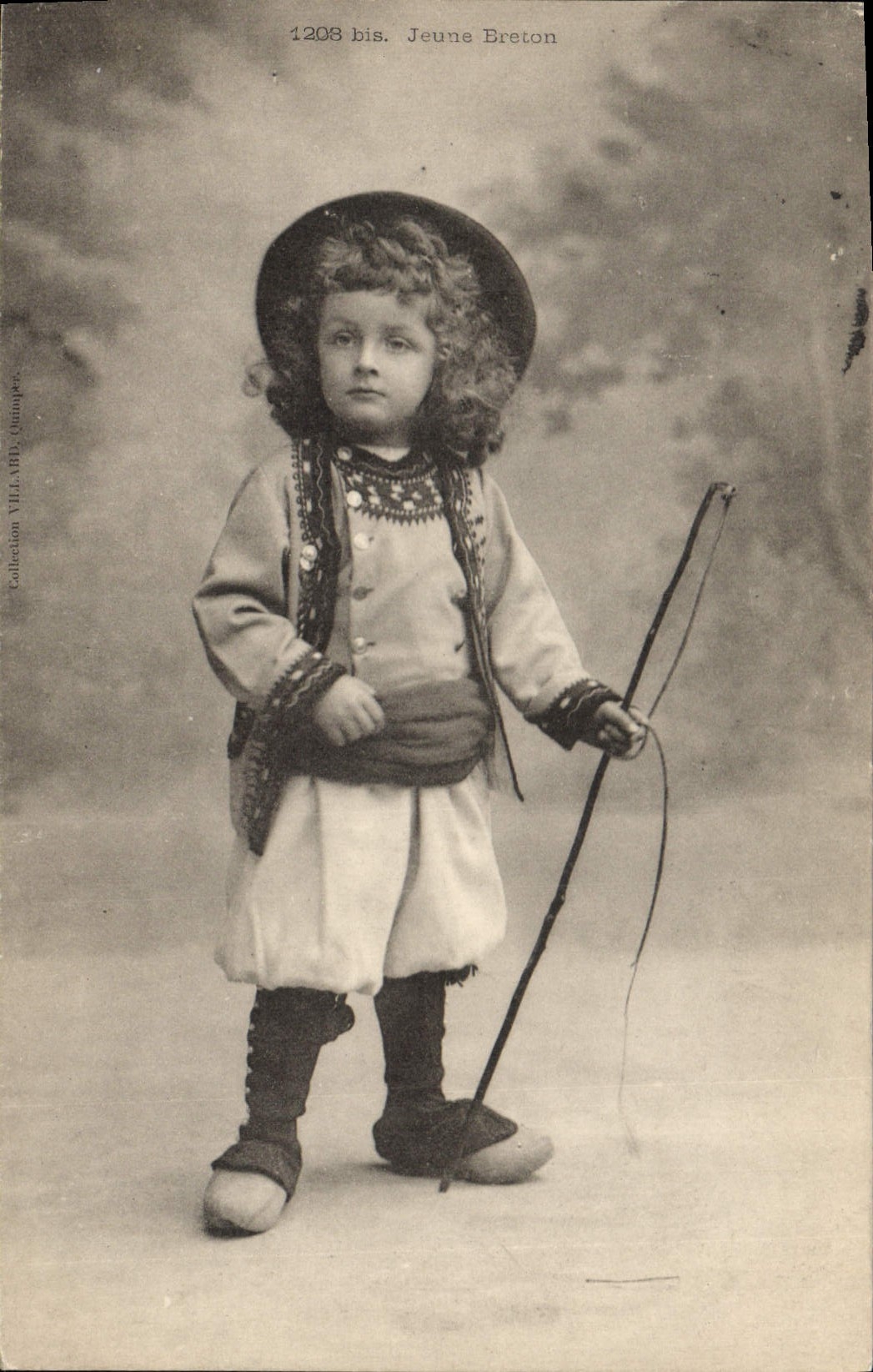 CPA Folklore Jeune Breton Enfant