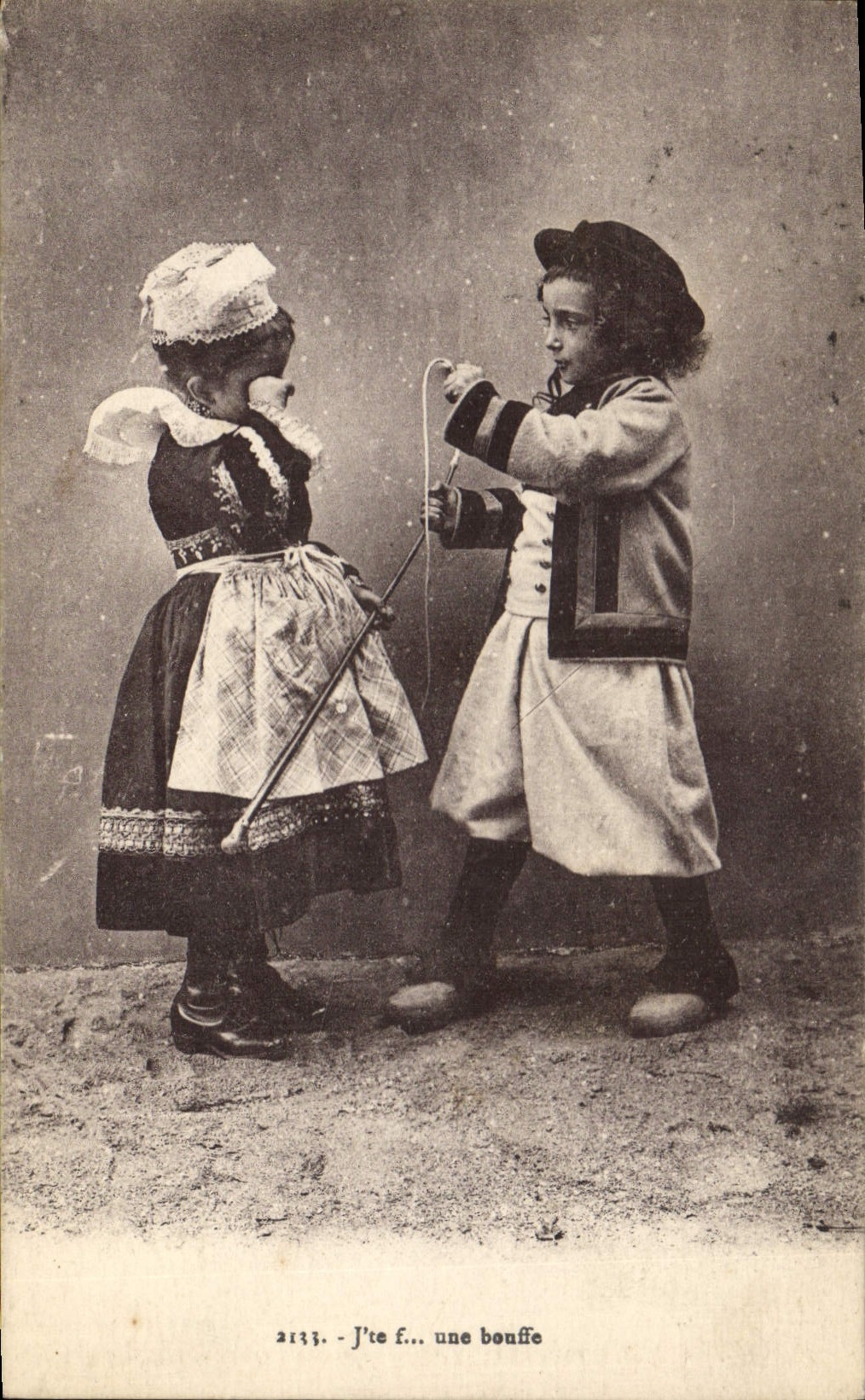 CPA Folklore Enfants Bretagne