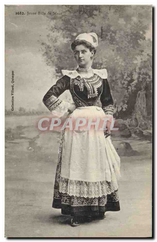 CPA Folklore Jeune fille de Scaer