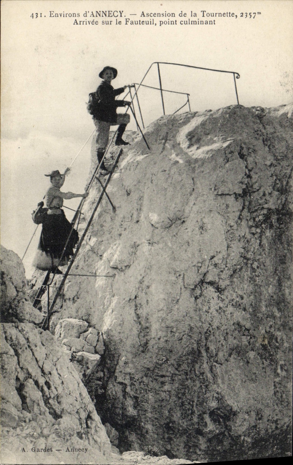 Ascension de la Tournette, 2357m — Arrivée sur le Fauteuil, point culminant — A. Gardet — Annecy