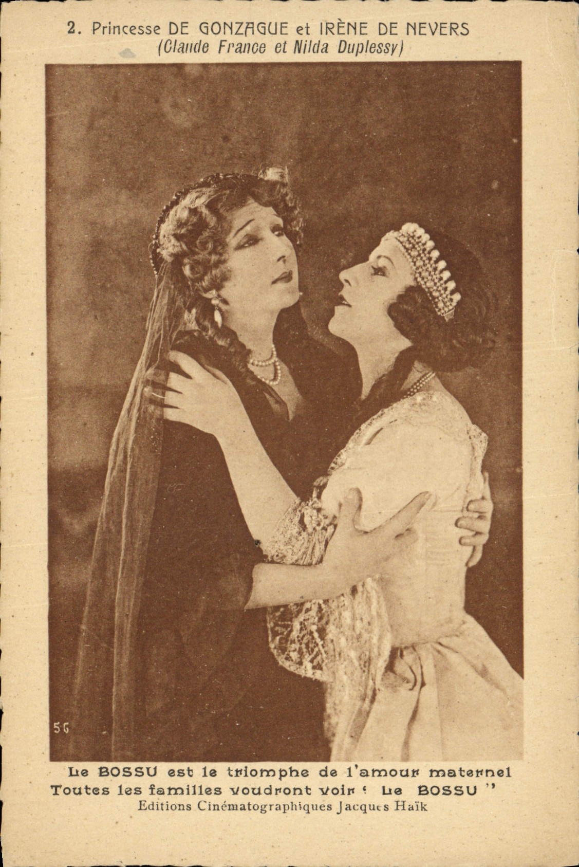 Princesse de Gonzague et Irène de Nevers — scène du film 'Le Bossu' — Éditions Cinématographiques Jacques Haïk