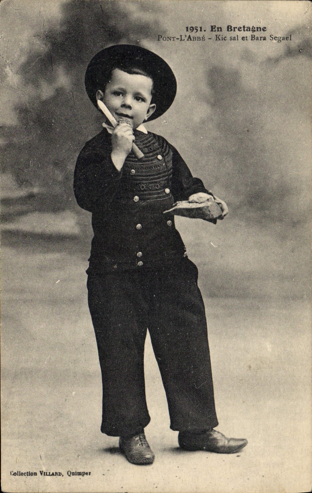 CPA Folklore Bretagne Pont L'Abbe 