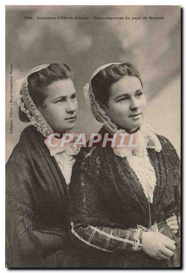 CPA Folklore Costumes de Rennes et d'Ille et Vilaine Deux coquettes du pays de Rennes 