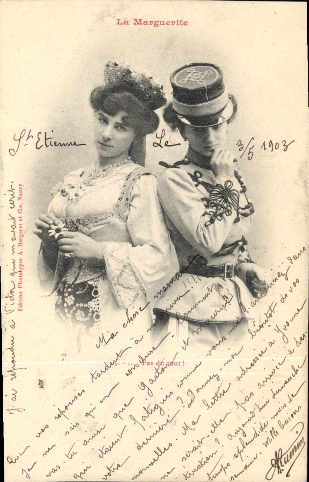CPA Fantaisie Fleurs Femme la Marguerite Militaria 