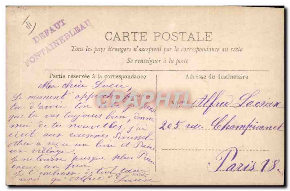 Femme en robe blanche — décor de lettrage stylisé — éditeur S. (S. S.) — Reverso