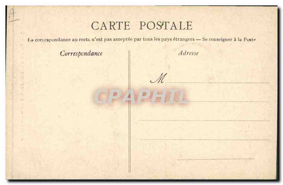 CPA Folklore Jeuen fille de Douarnenez sur la plage du Riz — Verso