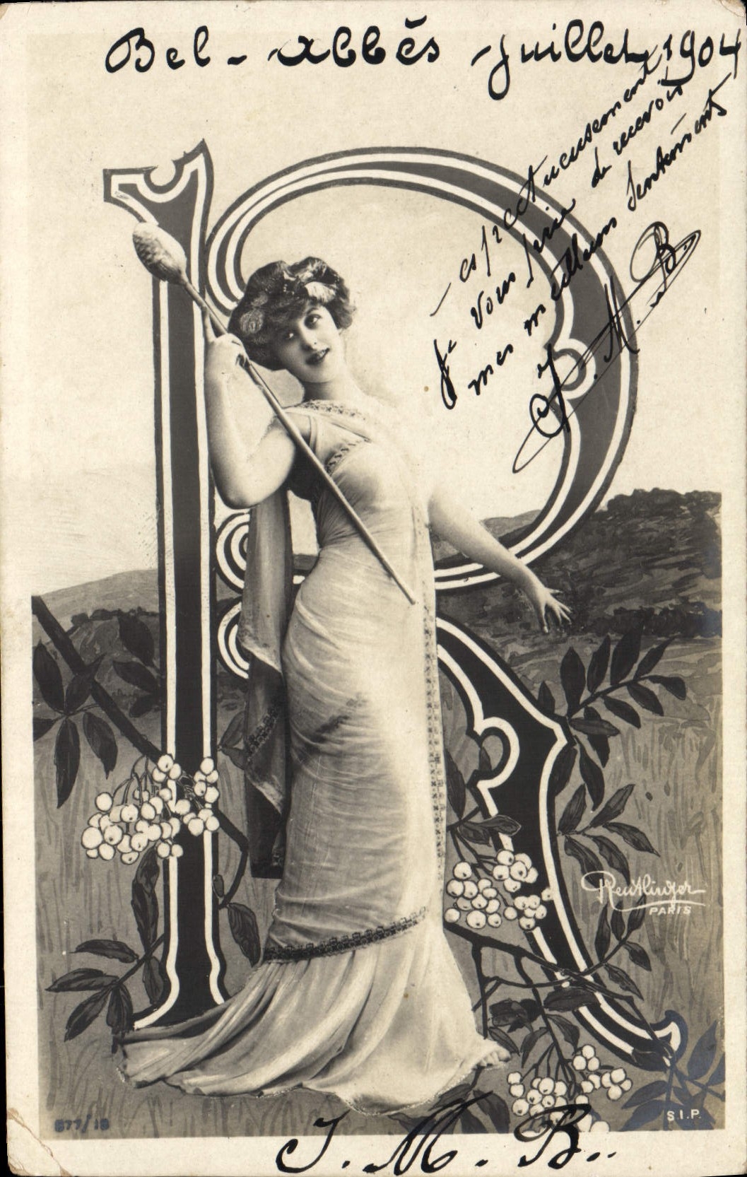 CPA Fantaisie Femme Lettres Lettre R 
