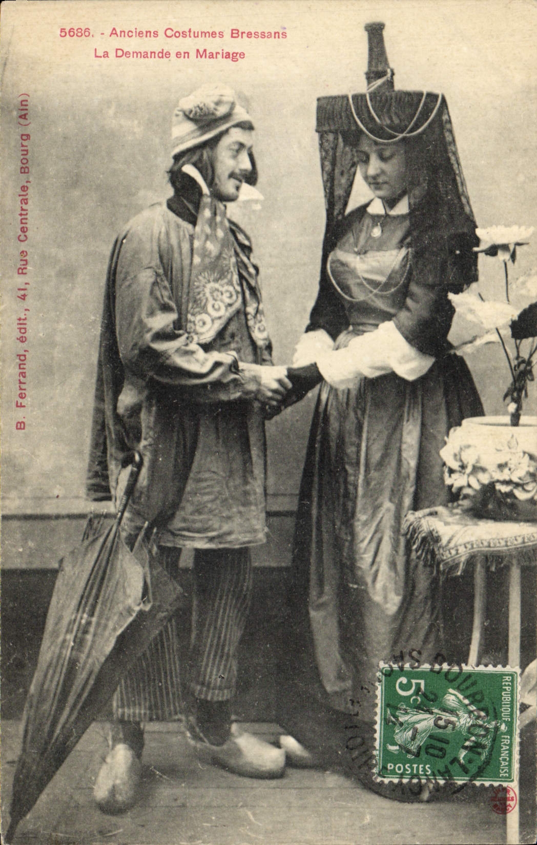 CPA Folklore Anciens costumes Bressans La demande de mariage