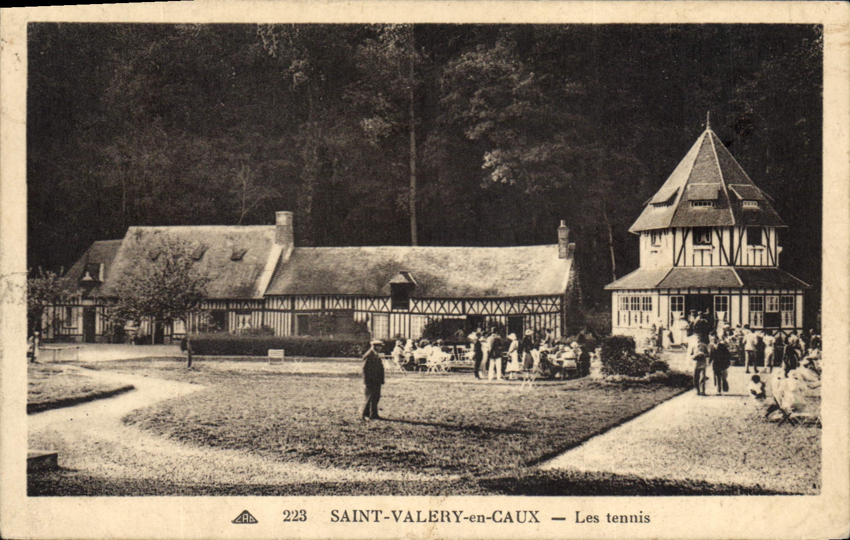 SAINT-VALERY-en-CAUX — Les tennis — éditeur CPA 223