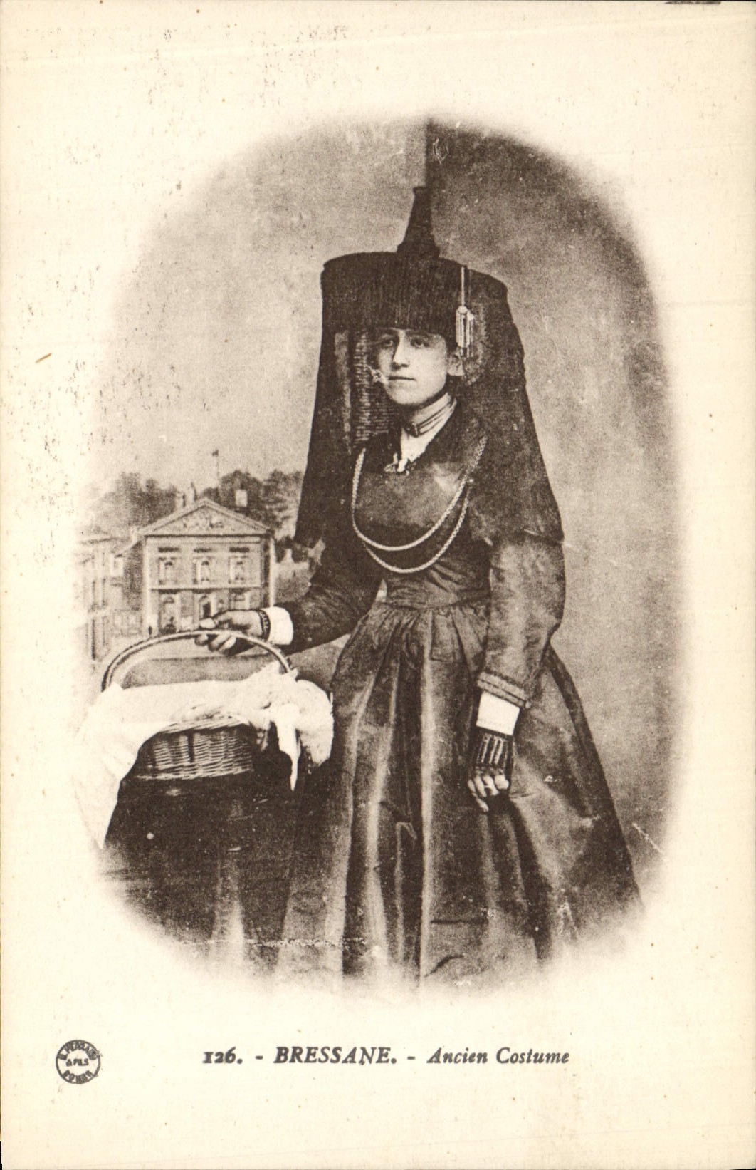 CPA Folklore Bressane Ancien costume 