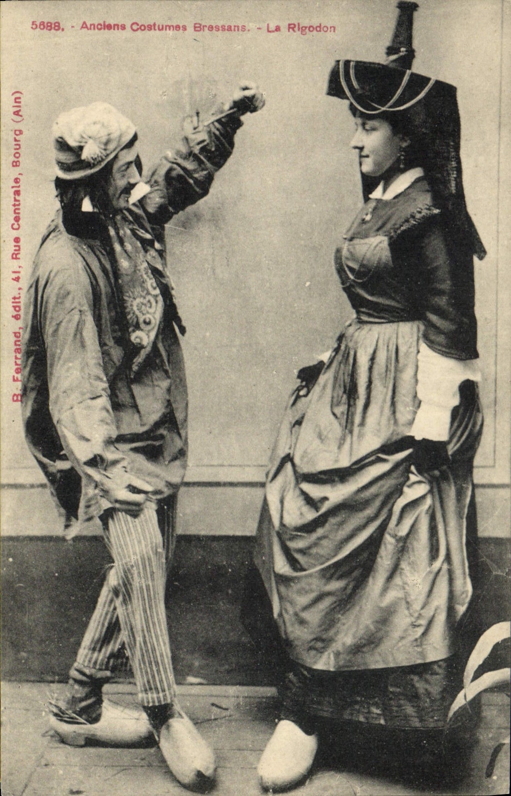 CPA Folklore Anciens costumes Bressans La Rigodon 