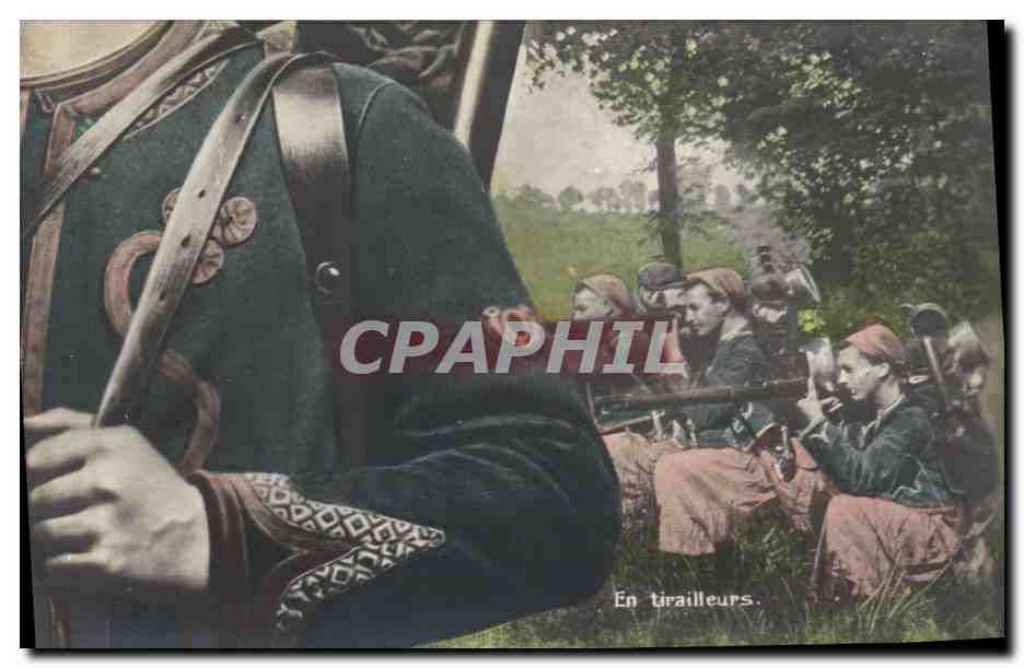 CPA Puzzle Militaria En tirailleurs Zouaves 