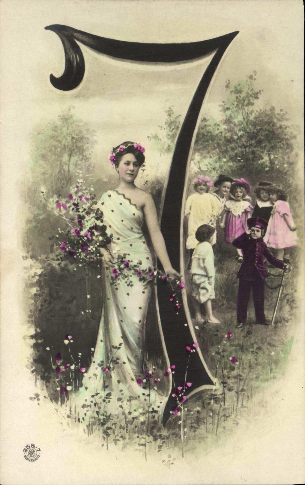 Fête du 7 — femme en robe blanche et couronne de fleurs — éditeur S.B. n° 584