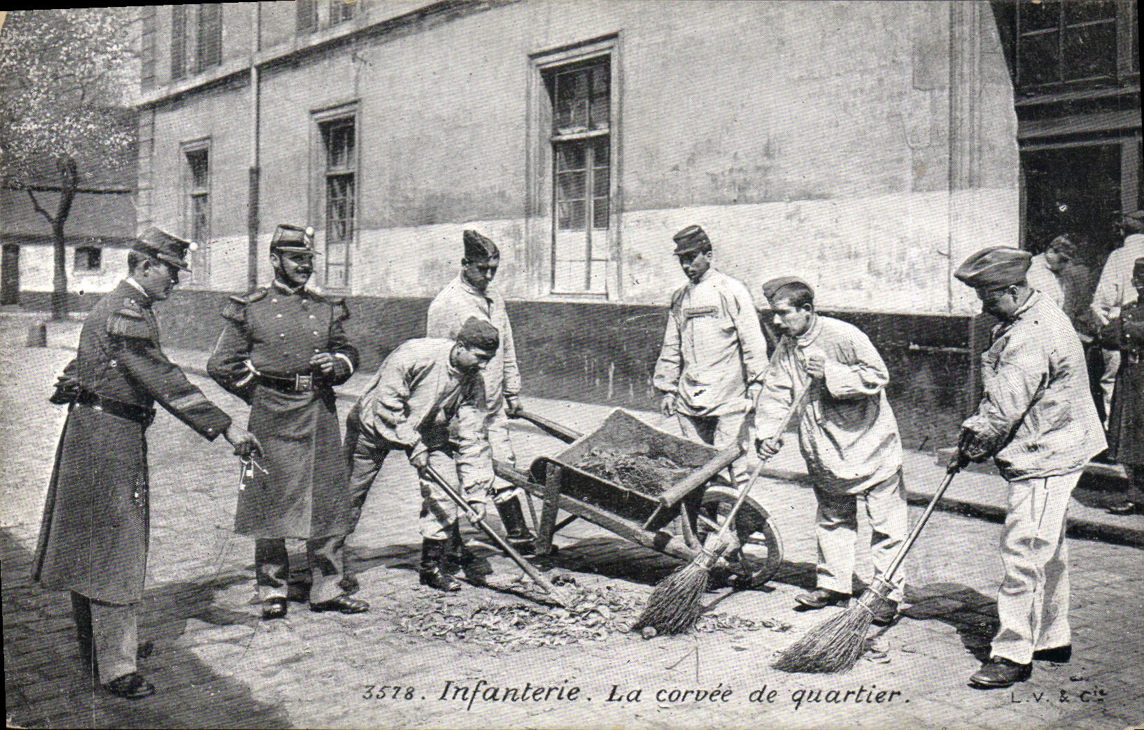 Infanterie — La corvée de quartier — L.V. & Cie, n° 3578