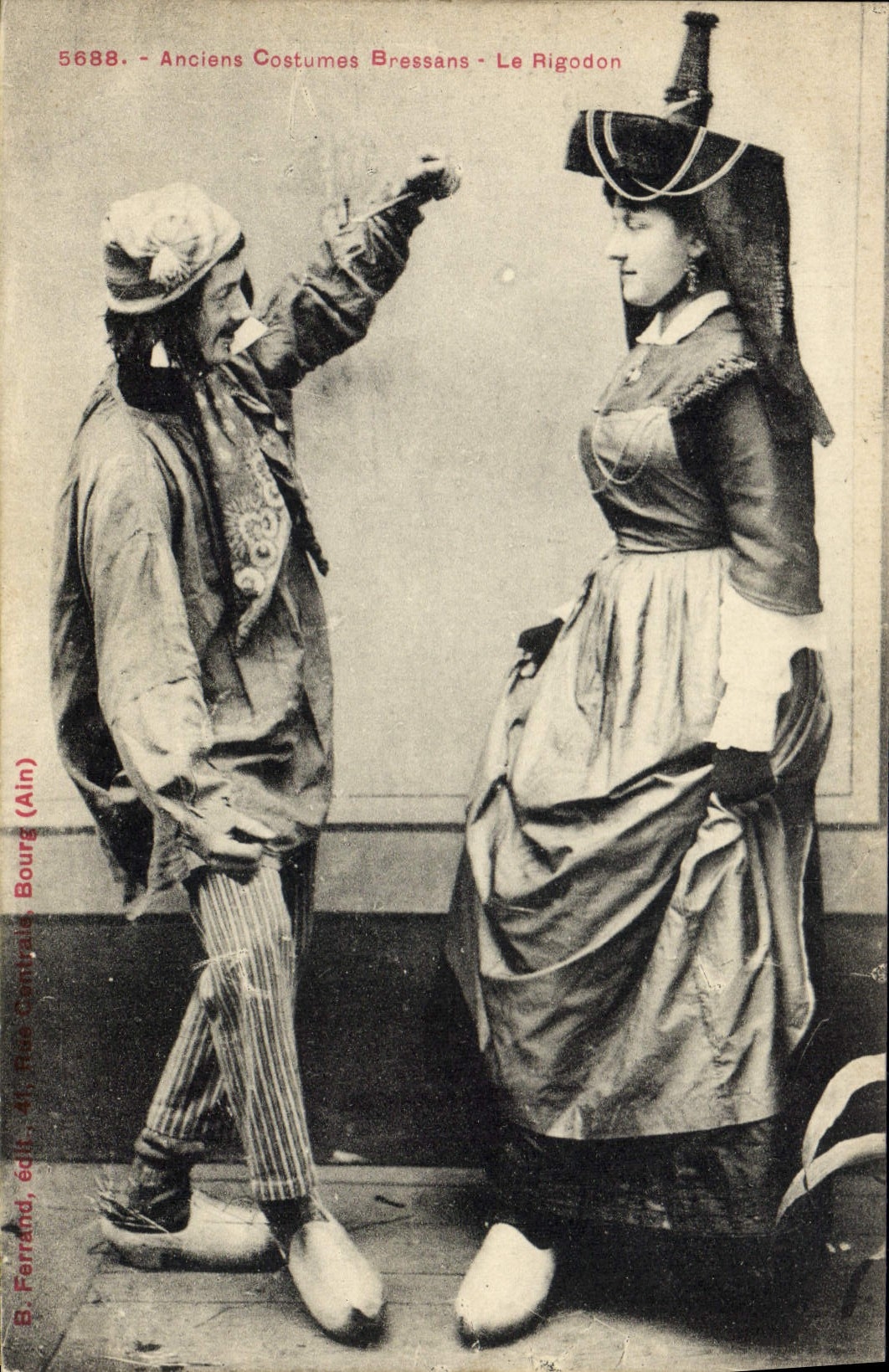 CPA Folklore Bresse Anciens costumes Bressans Le Rigodon