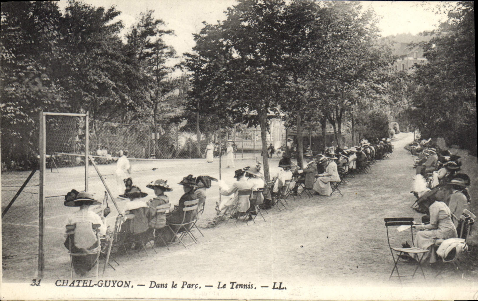 Châtel-Guyon — Dans le Parc — Le Tennis — LL.