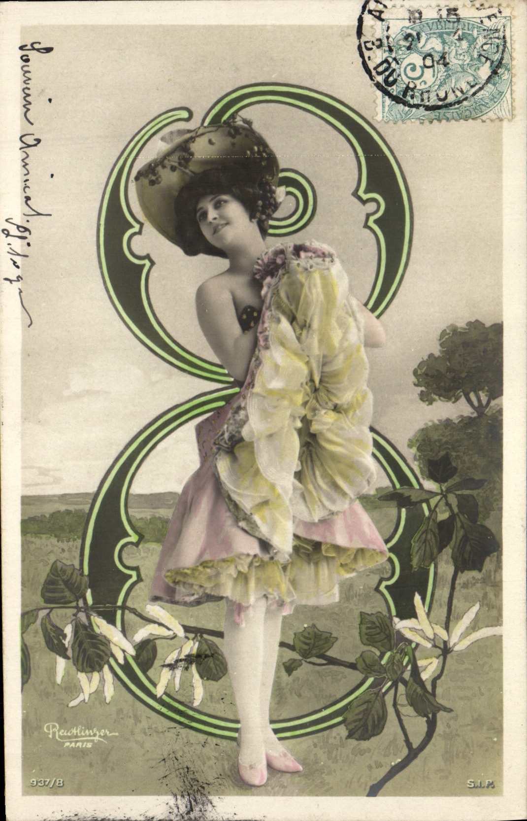 Jeune femme en robe colorée — éditeur Rewhlinger, n° 937/8 — Paris