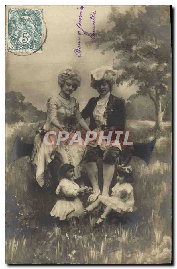 Famille en extérieur — éditeur G.B. — n° de série non visible