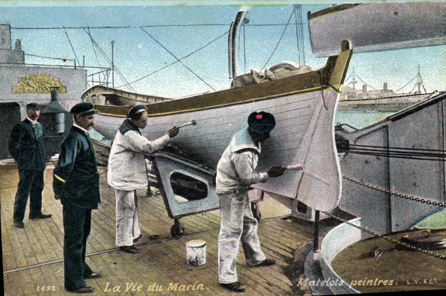 CPA Militaria Marins La vie du marin Matelots peintres