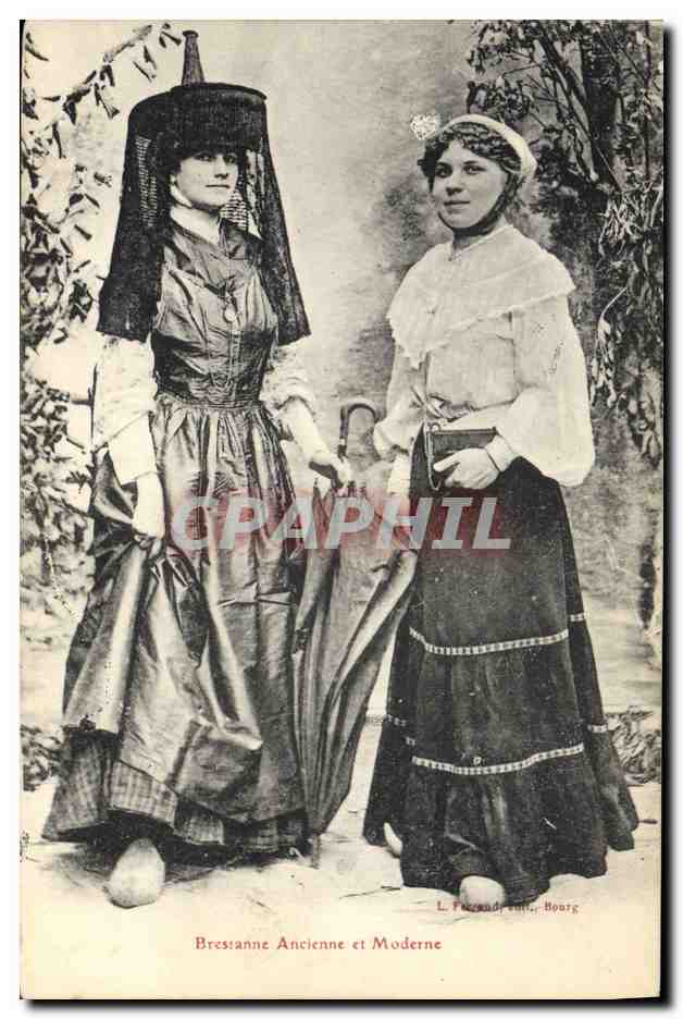 CPA Folklore Bressanne ancienne et moderne 