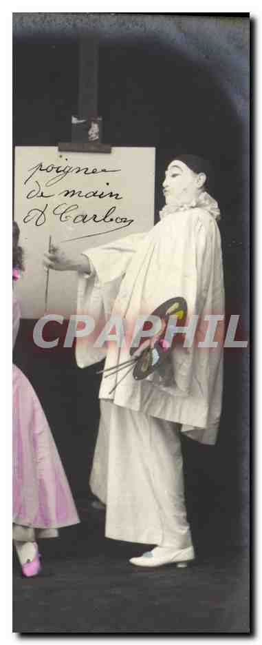 Clown peignant — scène de théâtre — éditeur non visible