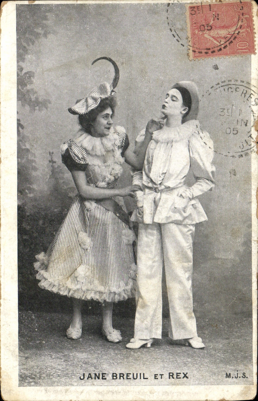 Jane Breuil et Rex — scène de théâtre — M.J.S.