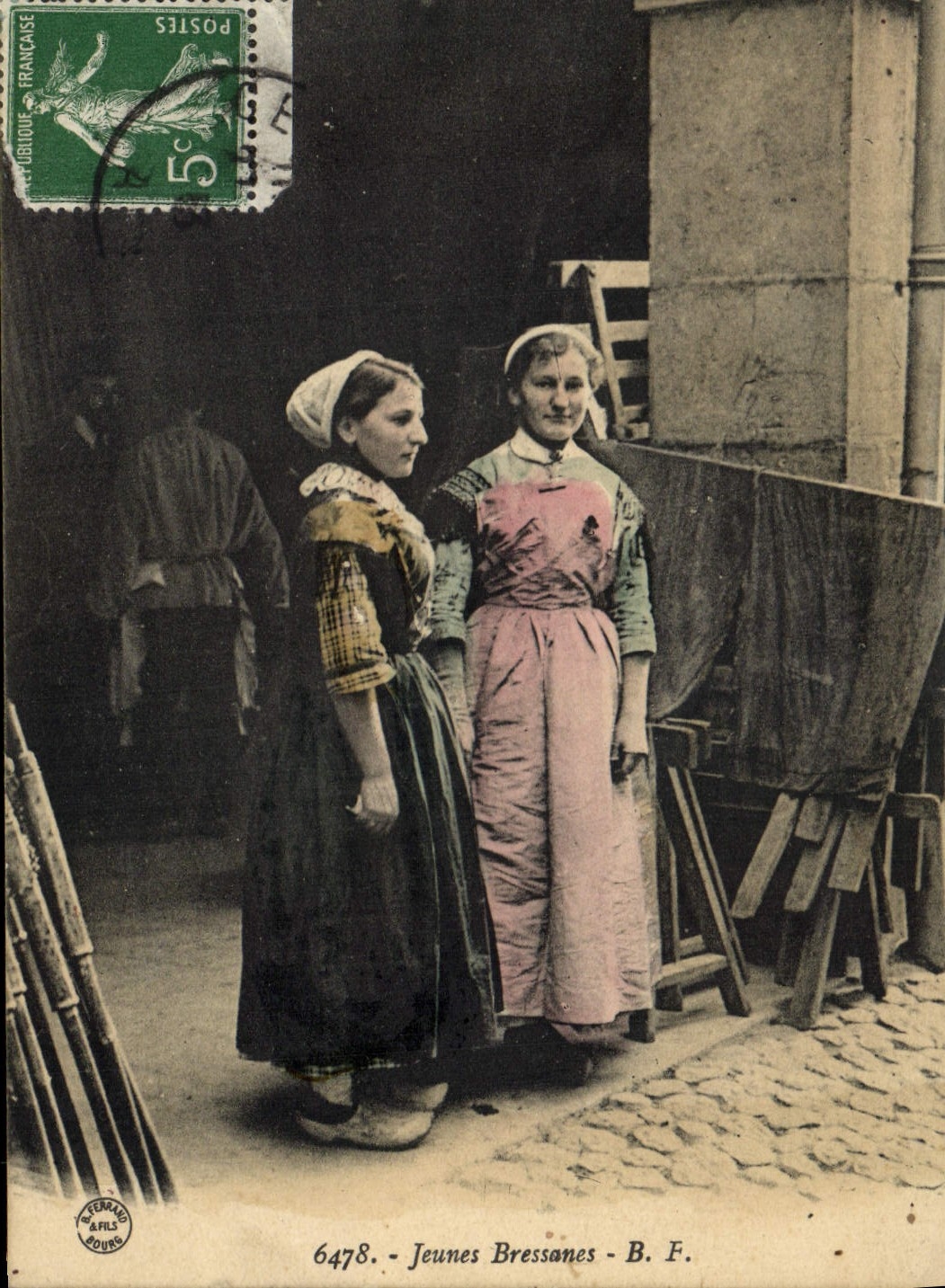CPA Folklore Jeunes Bressanes 
