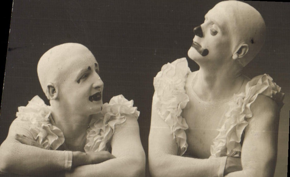 Deux clowns — éditeur inconnu, n° de série non visible