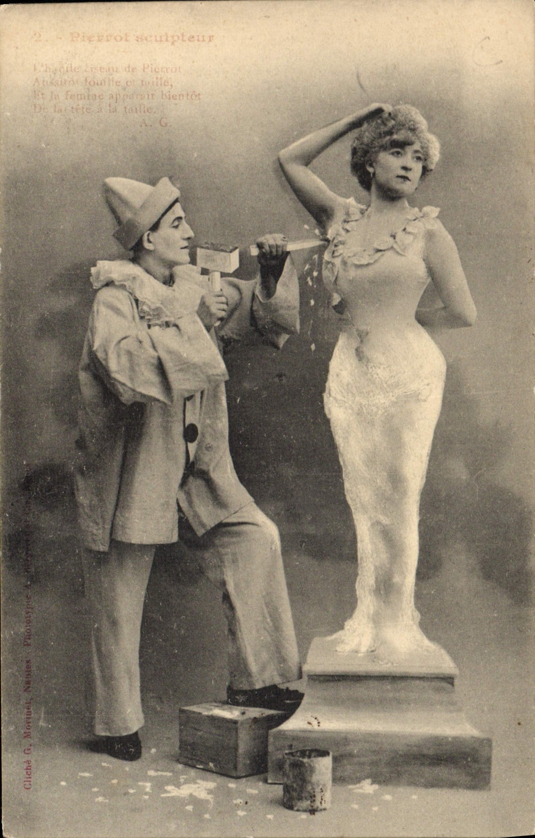 Pierrot sculpteur — scène comique avec statue — G. Montaut, Nantes