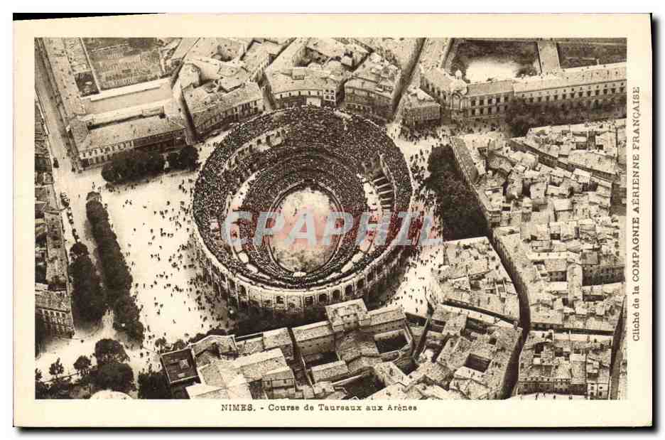 CPA Corrida Course de taureaux aux arenes Nimes 