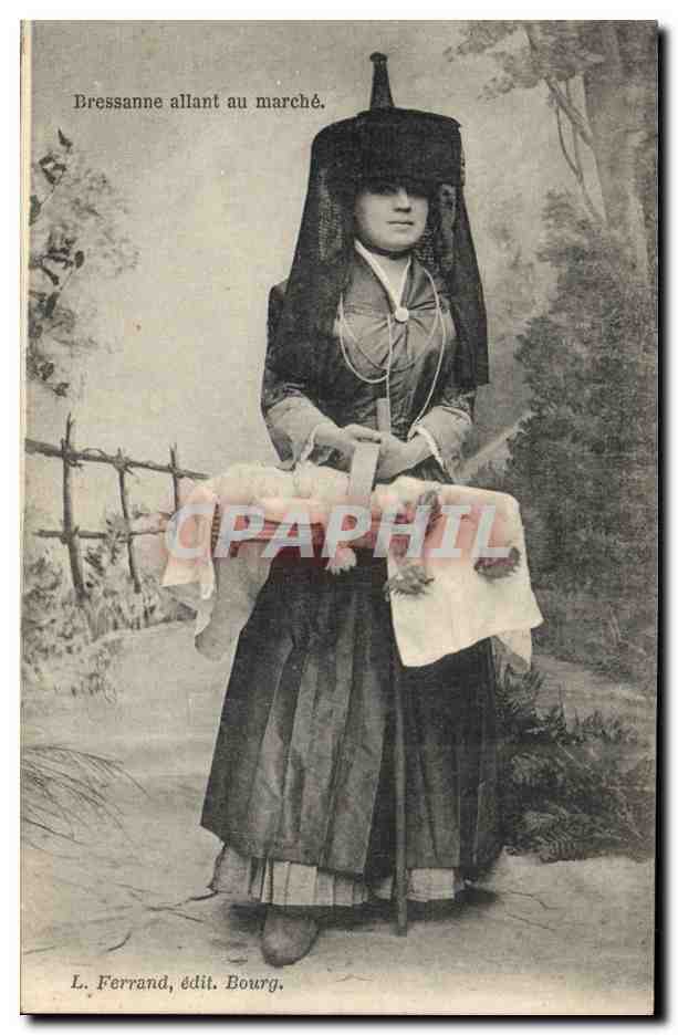 CPA Folklore Bresse Bressanne allant au marche