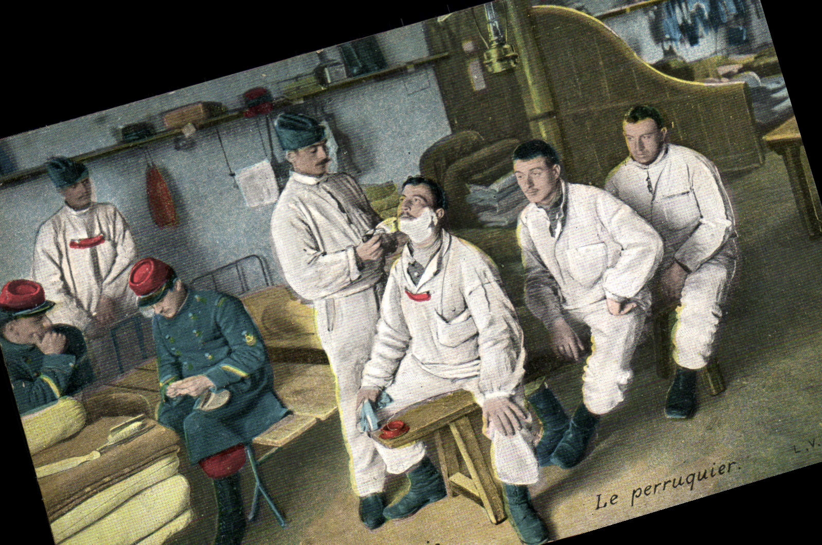 CPA Militaria Infanterie Le perruquier Coiffeur