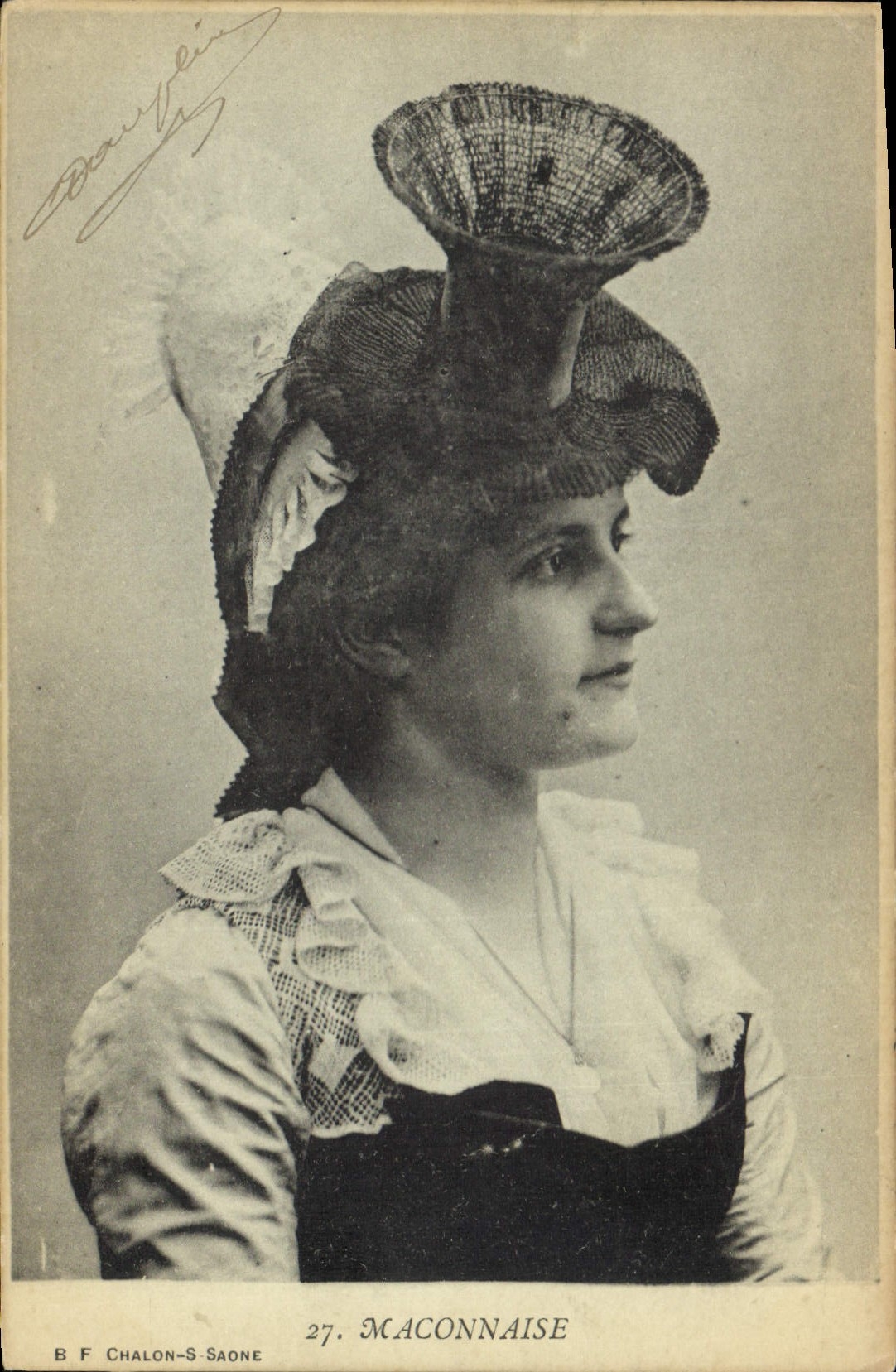 Femme en costume traditionnel — Maconnaise — B F Chalon-Saône, n°27