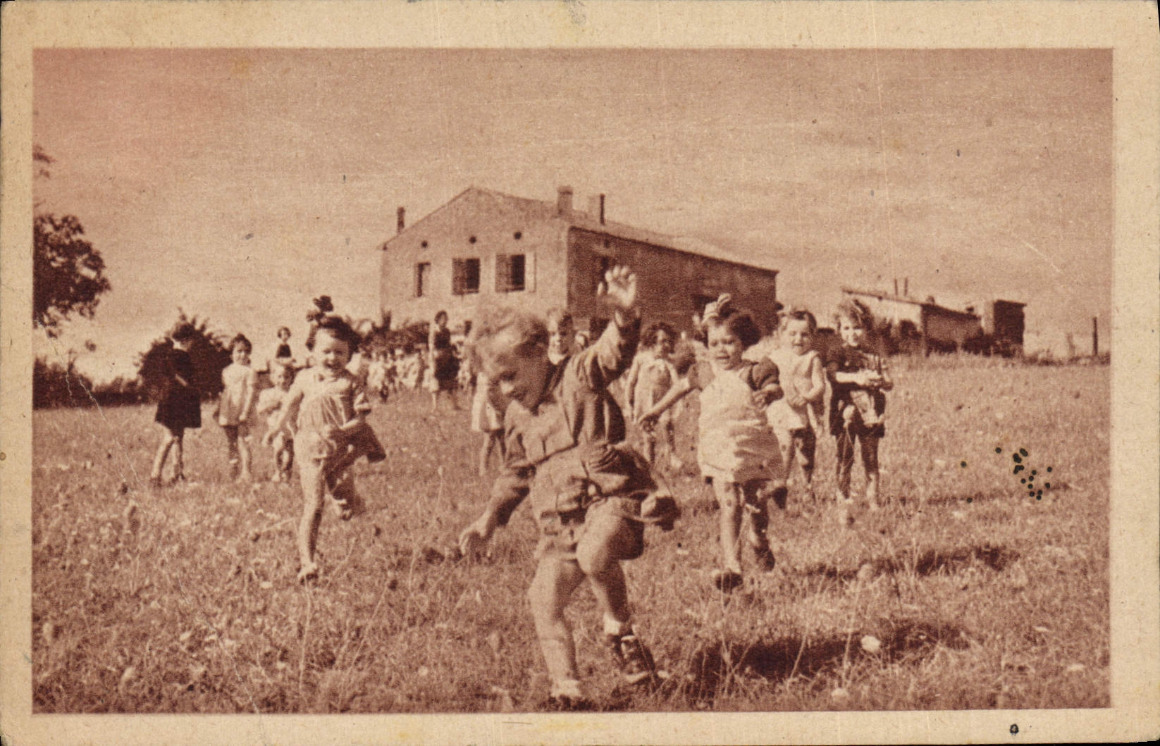 CPA Enfants Colonies Entraide Francaise