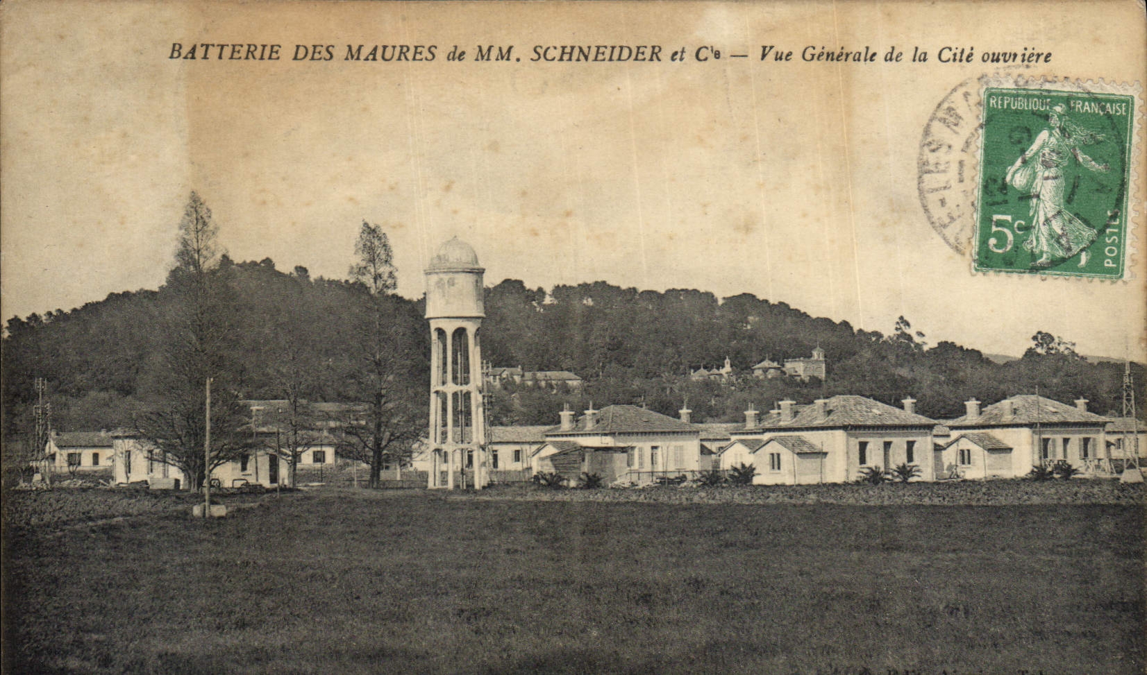 Batterie des Maures de MM. Schneider et Cie — Vue Générale de la Cité ouvrière