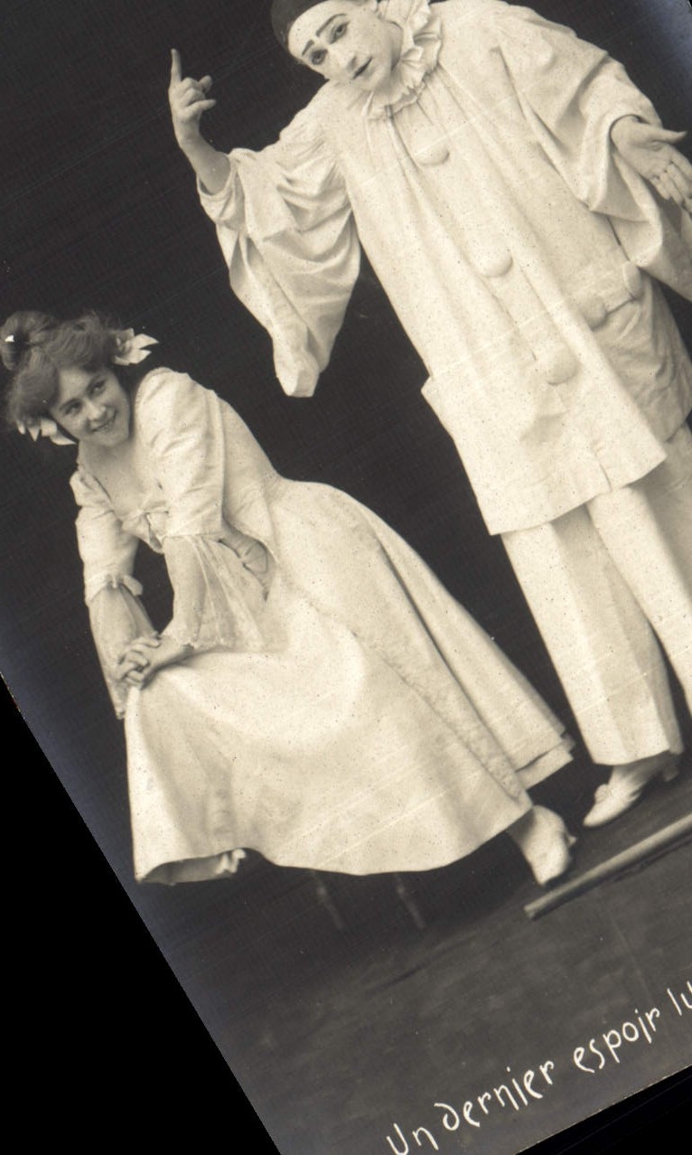 Clown et femme — scène de théâtre — Un dernier espoir lu