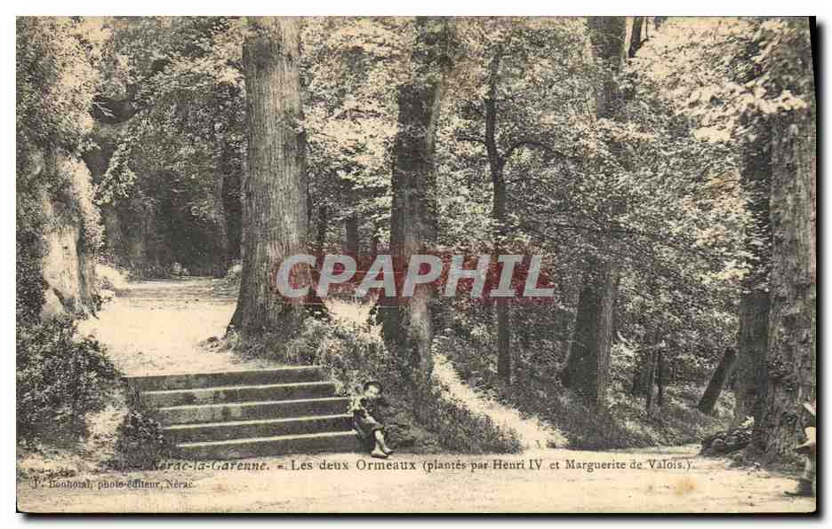 CPA Arbre Nerac la Garenne Les deux ormeaux plantes par Henri IV et Marguerite de Valois