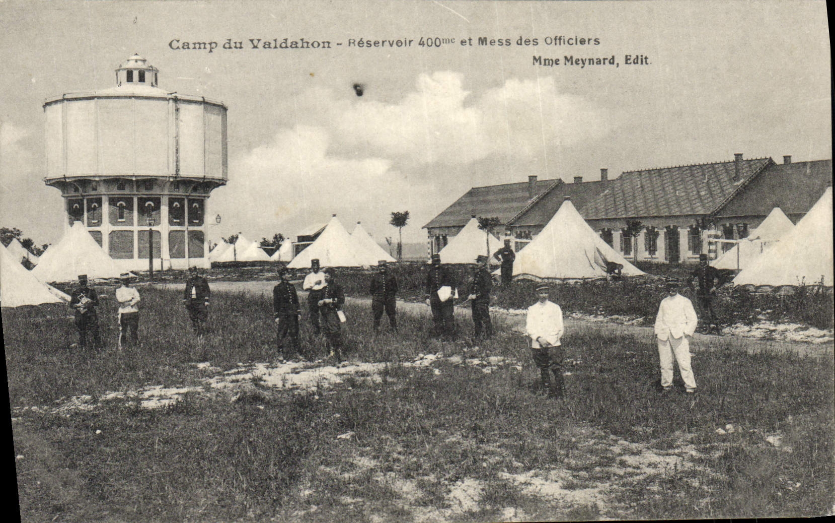 Camp du Valdahon — Réservoir 400me et Mess des Officiers — Mme Meynard, Edit.