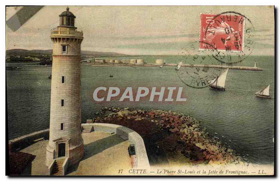 CPA Phare St Louis et la jetee de Frontignac Cette Bateaux