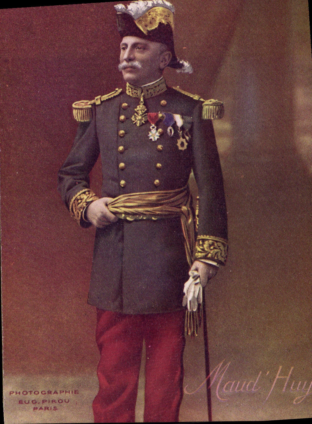 Officier en uniforme — photographie — Eug. Pirou, Paris