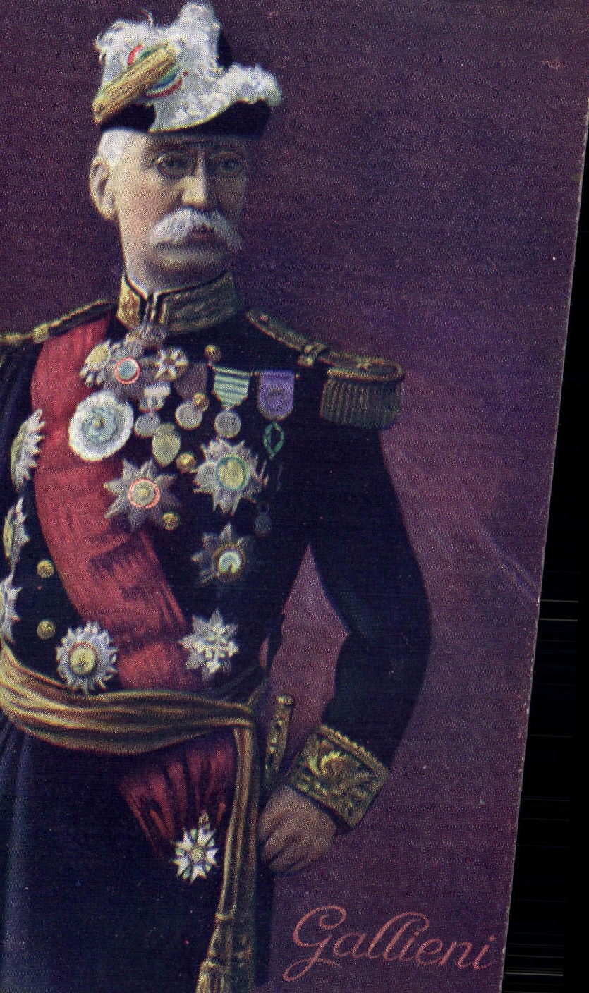 Gallieni — portrait militaire en uniforme décoré — éditeur : Le Petit Journal