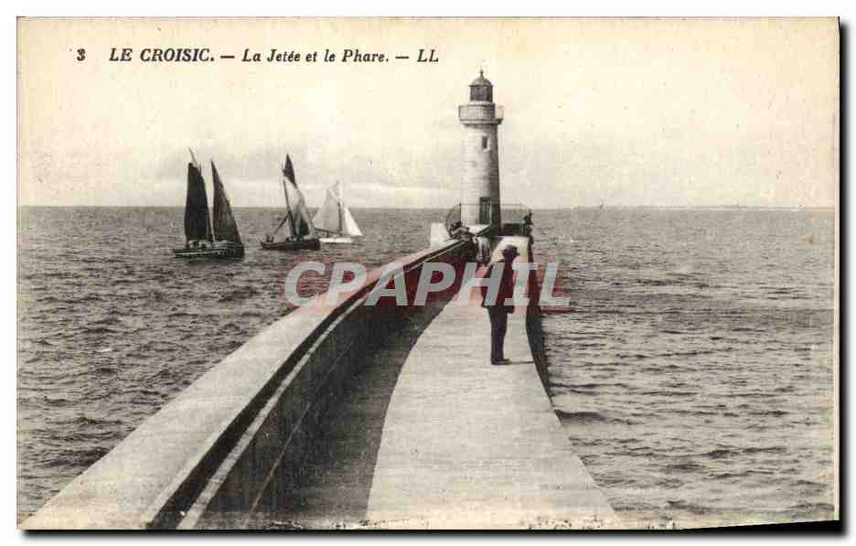 CPA Phare Le Croisic La jetee et le phare Bateaux 