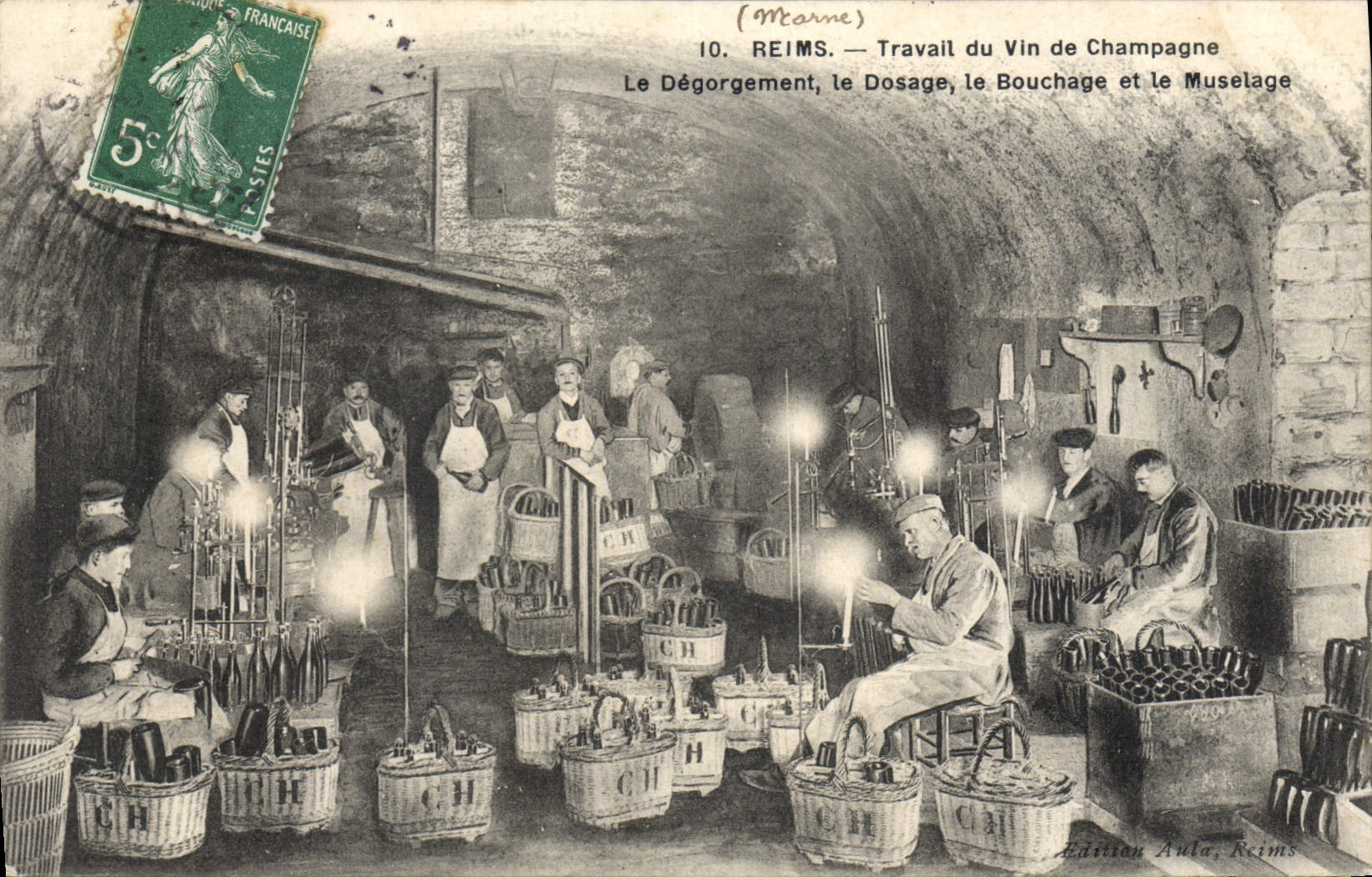 Reims — Travail du Vin de Champagne : Le Dégorgement, le Dosage, le Bouchage et le Muselage — Édition Aula, Reims