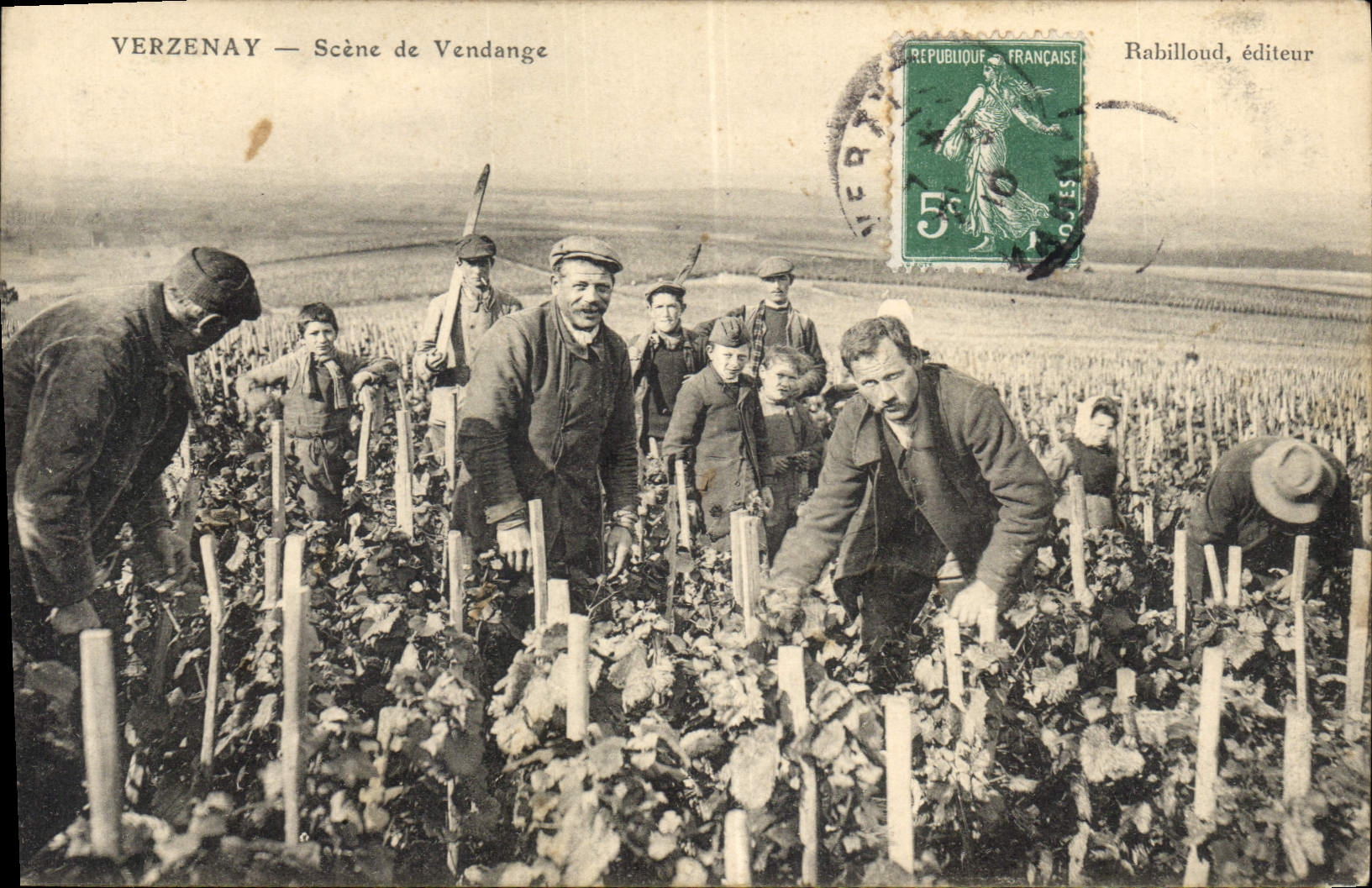 CPA Folklore Vin Vendange Champagne Verzenay Scene de vendange