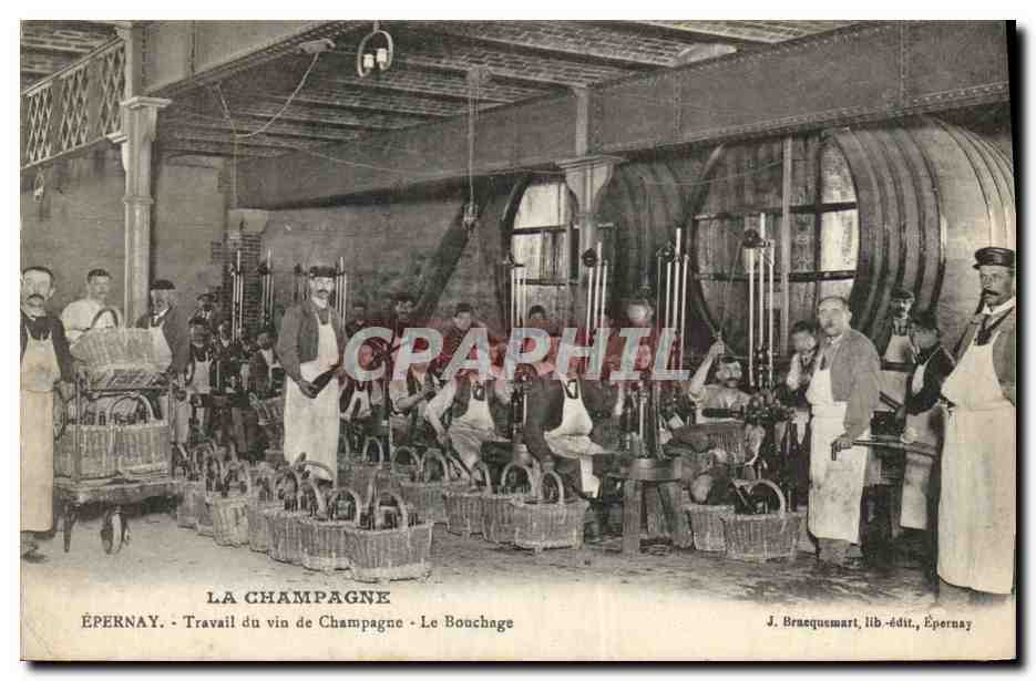 CPA Folklore Vin Vendange Champagne Epernay Travail du vinde Champagne Le bouchage 