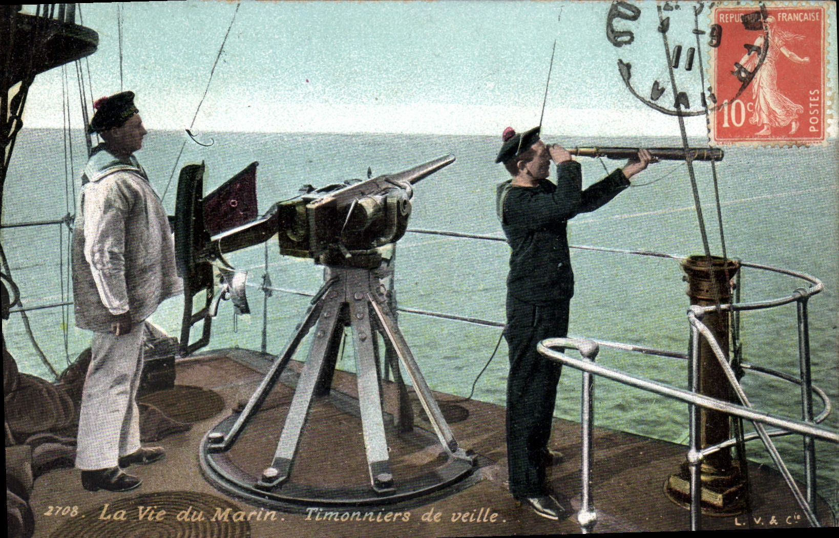 CPA Militaria La vie du Marin Timonniers de veille 