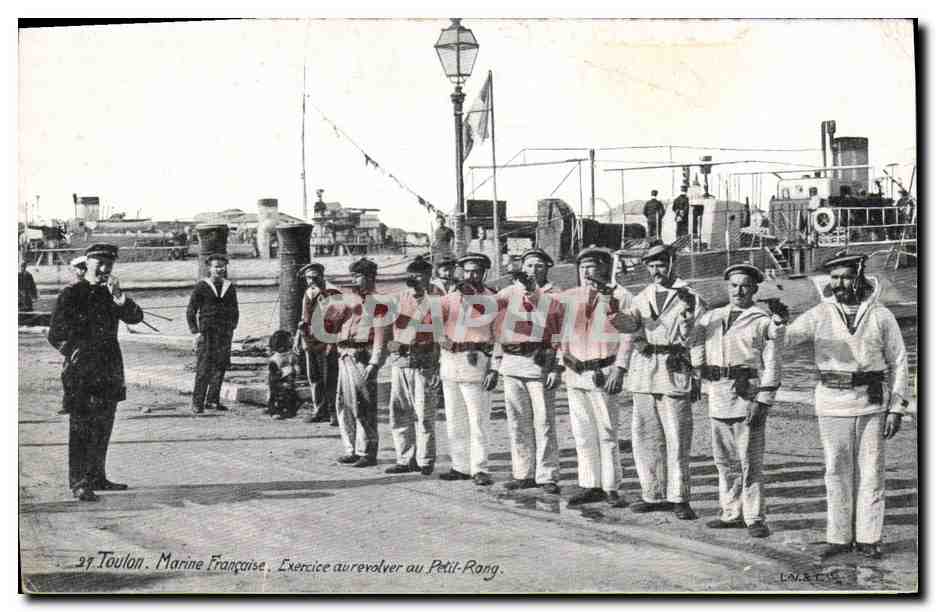 Toulon. Marine Française. Exercice au revolver au Petit-Rong.