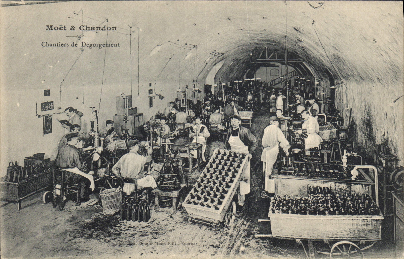 Chantiers de Dégorgement — Moët & Chandon — Imp. Kœrtay