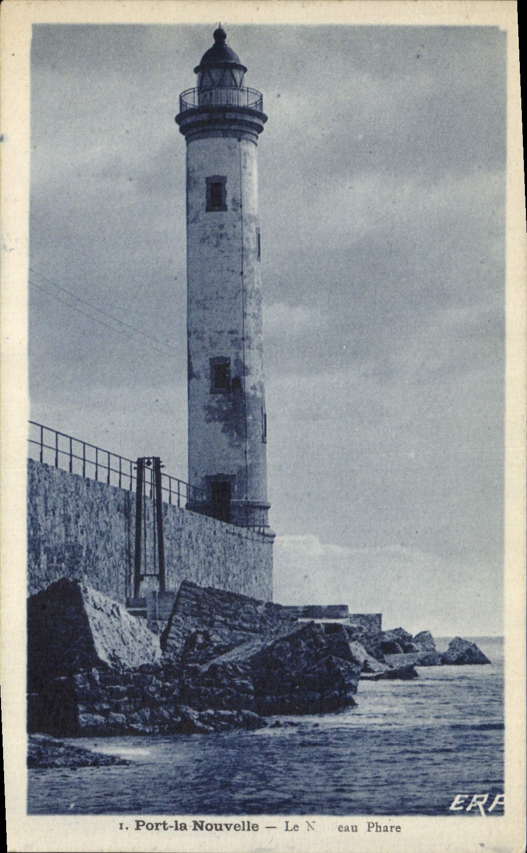 CPA Port la Nouvelle Le nouveau Phare 