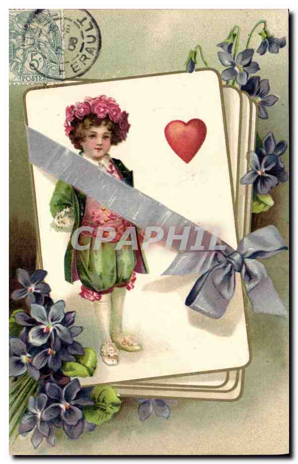Jeune fille en costume de carte à jouer — cœur rouge — décor de violettes — éditeur non identifié